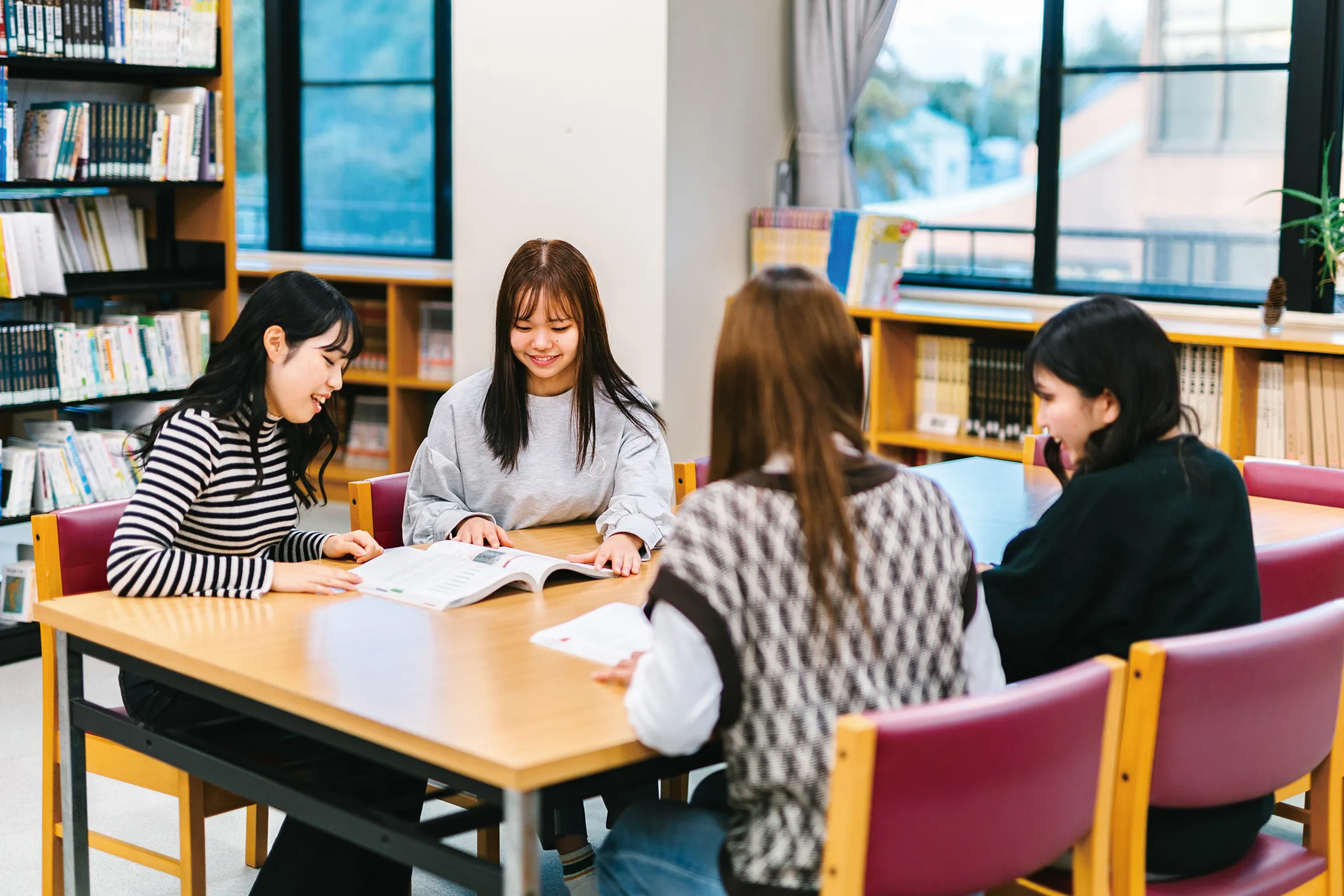 学生たちの写真